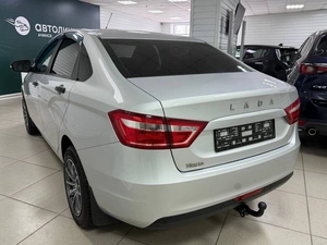 Седан ВАЗ (LADA) Vesta 2018 года, 699000 рублей, Ачинск