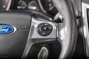 Хетчбэк Ford Focus 2013 года, 839000 рублей, Томск