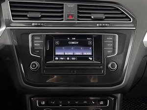 Внедорожник Volkswagen Tiguan 2017 года, 1799200 рублей, Казань