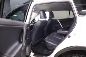 Внедорожник Toyota RAV4 2017 года, 2700000 рублей, Брянск