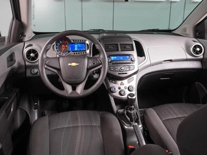 Седан Chevrolet Aveo 2014 года, 1380000 рублей, Воронеж