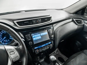 Внедорожник Nissan X-Trail 2015 года, 1600000 рублей, Красноярск