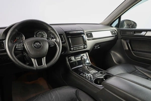 Внедорожник Volkswagen Touareg 2010 года, 2099000 рублей, Новосибирск