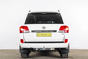 Внедорожник Toyota Land Cruiser 2013 года, 3999000 рублей, Тюмень