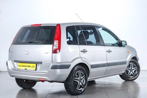 Хетчбэк Ford Fusion 2008 года, 349000 рублей, Челябинск
