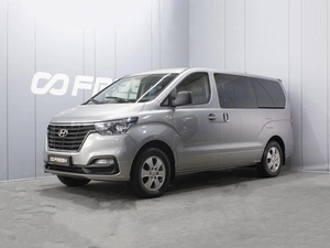 Минивэн Hyundai Grand Starex 2019 года, 4150000 рублей, Омск
