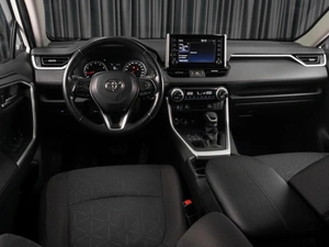 Внедорожник Toyota RAV4 2020 года, 3629000 рублей, Тюмень