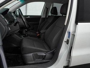 Внедорожник Volkswagen Tiguan 2016 года, 1740000 рублей, Тверь