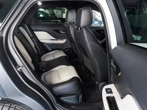 Внедорожник Jaguar F-Pace 2018 года, 2850000 рублей, Санкт-Петербург