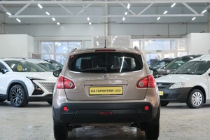 Внедорожник Nissan Qashqai 2009 года, 989000 рублей, Омск