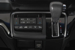 Минивэн Honda Stepwgn 2017 года, 2249000 рублей, Кемерово