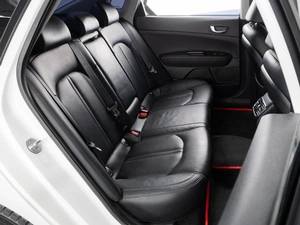 Седан Kia Optima 2017 года, 2139000 рублей, Тюмень