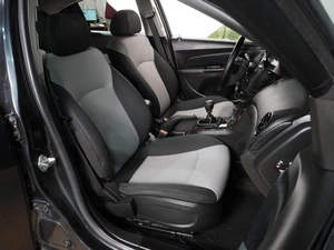 Седан Chevrolet Cruze 2011 года, 649000 рублей, Воронеж