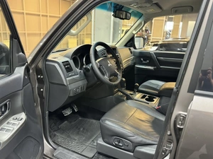 Внедорожник Mitsubishi Pajero 2013 года, 2147000 рублей, Красноярск