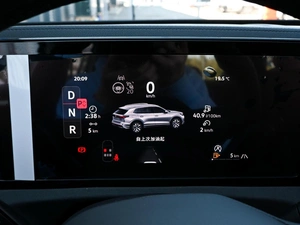 Внедорожник Volkswagen Tiguan L 2026 года, 4900000 рублей, Волгоград