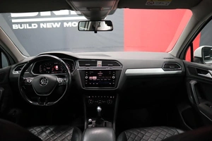 Внедорожник Volkswagen Tiguan 2019 года, 2460000 рублей, Курск