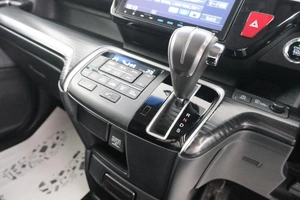 Минивэн Honda Stepwgn Spada 2015 года, 1699000 рублей, Красноярск