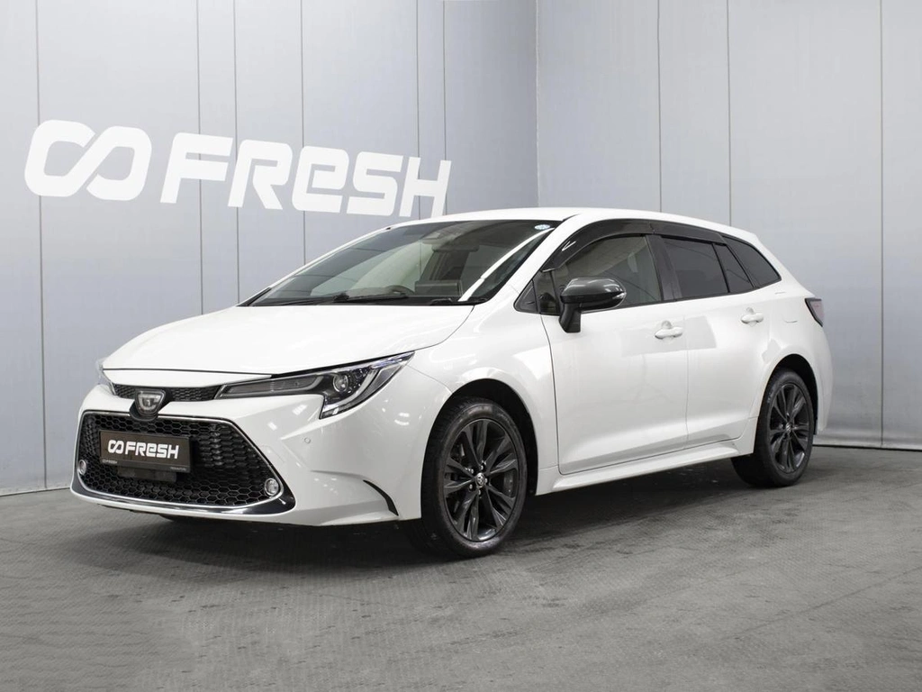 Универсал Toyota Corolla 2019 года, 1705000 рублей, Омск