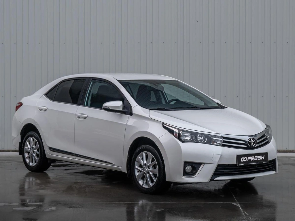 Седан Toyota Corolla 2014 года, 1520000 рублей, Краснодар