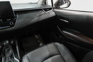 Седан Toyota Corolla 2019 года, 1599000 рублей, Новокузнецк