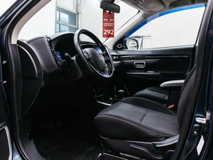 Внедорожник Mitsubishi Outlander 2019 года, 2199000 рублей, Красноярск