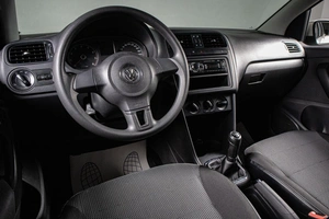 Седан Volkswagen Polo 2011 года, 749000 рублей, Сургут