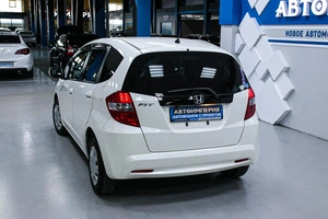 Хетчбэк Honda Fit 2011 года, 838000 рублей, Солонцы
