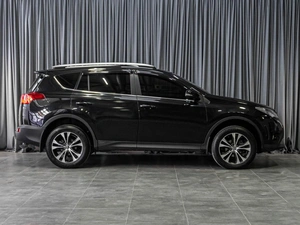 Внедорожник Toyota RAV4 2015 года, 2459000 рублей, Тюмень