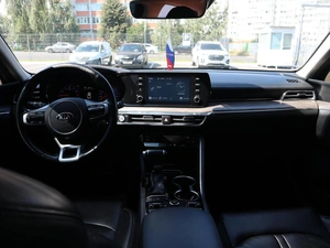 Седан Kia K5 2020 года, 2700000 рублей, Железногорск