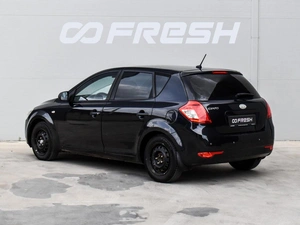 Хетчбэк Kia Ceed 2010 года, 695000 рублей, Краснодар