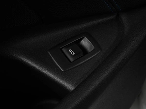 Седан BMW 5 серия 2019 года, 3714070 рублей, Аксай