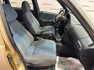 Внедорожник Chevrolet Niva 2004 года, 355000 рублей, Красноярск