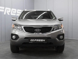 Внедорожник Kia Sorento 2009 года, 1270000 рублей, Омск