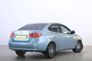 Седан Hyundai Elantra 2010 года, 719000 рублей, Омск