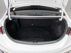 Седан Hyundai Solaris 2017 года, 1349000 рублей, Тюмень