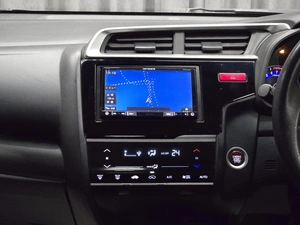 Хетчбэк Honda Fit 2016 года, 879000 рублей, Красноярск