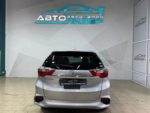Универсал Honda Shuttle 2015 года, 1199000 рублей, Красноярск