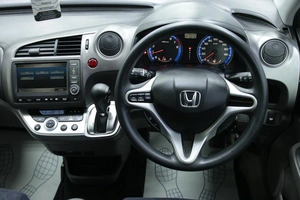 Минивэн Honda Stream 2010 года, 1068000 рублей, Солонцы