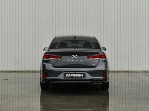 Седан Hyundai Sonata 2018 года, 1820000 рублей, Краснодар