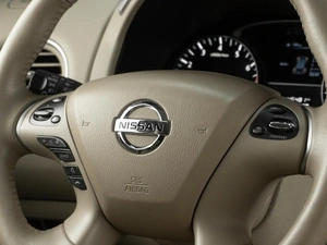 Внедорожник Nissan Pathfinder 2016 года, 2889000 рублей, Тюмень