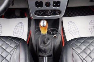 Хетчбэк Renault Sandero 2012 года, 819000 рублей, Оренбург