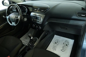 Седан Kia Rio 2015 года, 1119000 рублей, Омск