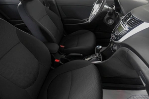 Седан Hyundai Solaris 2012 года, 899000 рублей, Кемерово