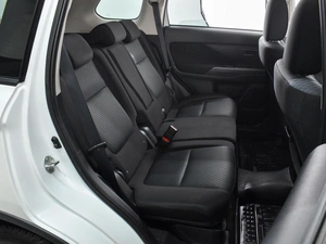 Внедорожник Mitsubishi Outlander 2015 года, 1679000 рублей, Воронеж