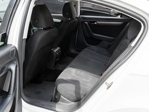 Седан Volkswagen Passat 2011 года, 825000 рублей, Краснодар