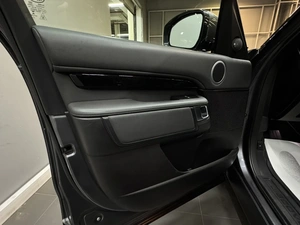 Внедорожник Land Rover Discovery 2017 года, 3647000 рублей, Красноярск