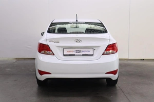 Седан Hyundai Solaris 2016 года, 985000 рублей, Брянск