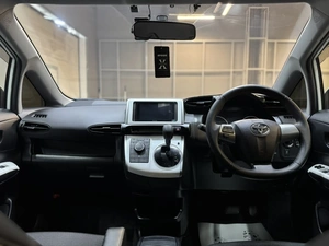 Минивэн Toyota Wish 2014 года, 1817000 рублей, Красноярск