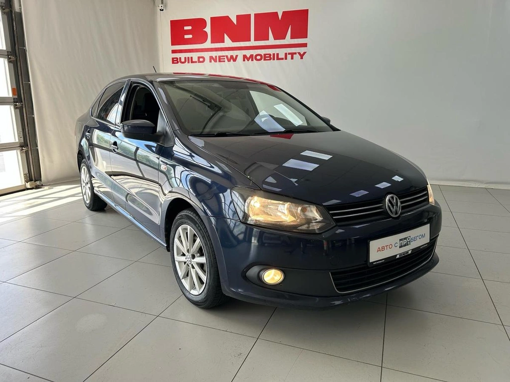 Седан Volkswagen Polo 2015 года, 915000 рублей, Смоленск