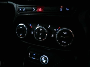 Внедорожник Jeep Renegade 2015 года, 990000 рублей, Красноярск